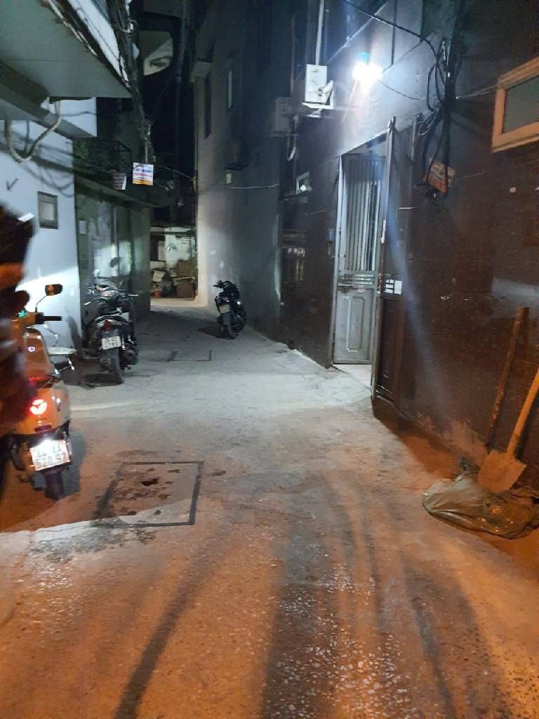 Bán nhà Yên Lãng - diện tích 64.6m2 4 tầng - Nhà đẹp dân xây - giá 14,8 tỷ