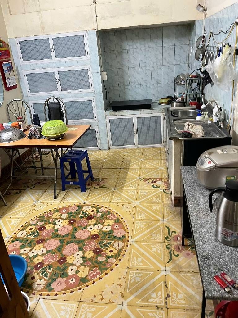 Bán nhà Yên Lãng - diện tích 64.6m2 4 tầng - Nhà đẹp dân xây - giá 14,8 tỷ