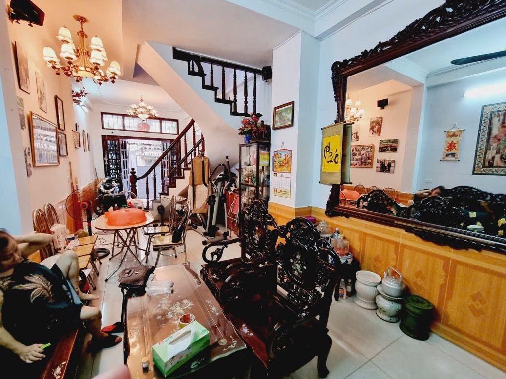 Bán nhà Lê Gia Định - diện tích 61.1m2 5 tầng - Nhà thiết kế xây 5 tầng, thoáng 2 mặt trước và sau - giá 17,5 tỷ