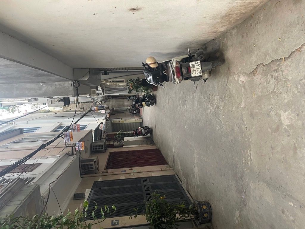 Bán nhà Thanh Lân - diện tích 24m2 5 tầng - Ngõ 3 gác tránh - giá 4,25 tỷ