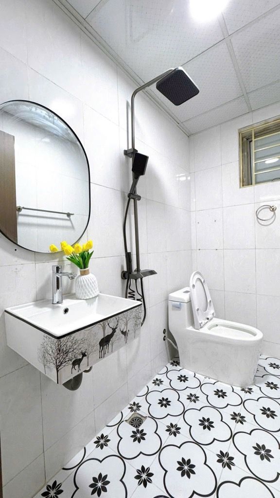 Bán nhà Nguyễn Phan Chánh - diện tích 76m2 1 tầng - Chung cư view hồ nội thất siêu đẹp - giá 4,8 tỷ