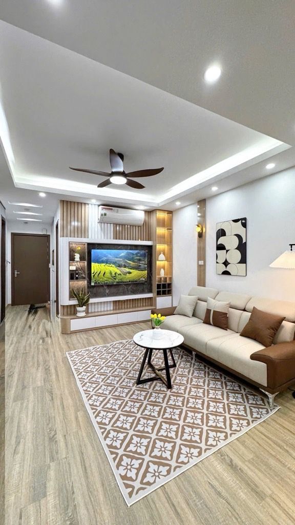 Bán nhà Nguyễn Phan Chánh - diện tích 76m2 1 tầng - Chung cư view hồ nội thất siêu đẹp - giá 4,8 tỷ