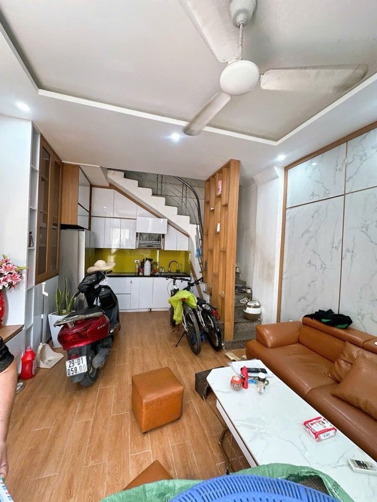 Bán nhà Thuý Lĩnh - diện tích 25m2 4 tầng - lô góc - giá 5 tỷ