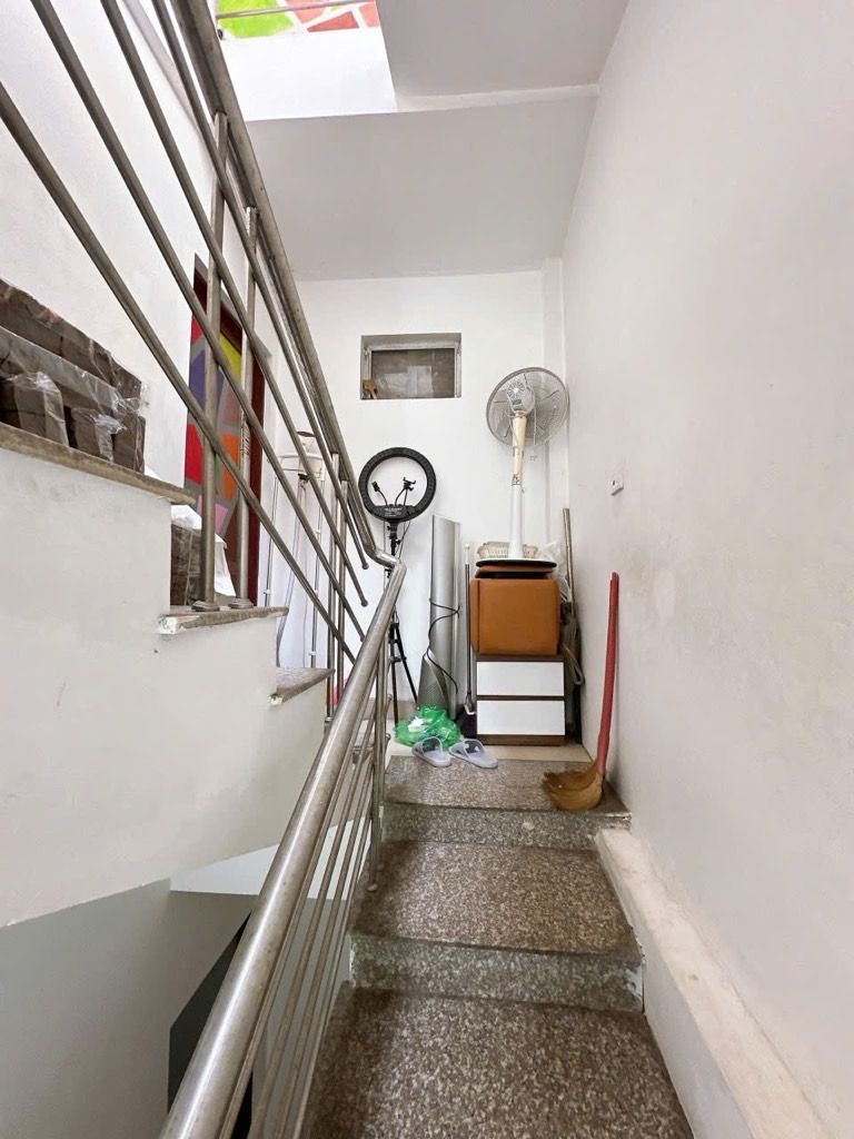 Bán nhà Thuý Lĩnh - diện tích 25m2 4 tầng - lô góc - giá 5 tỷ