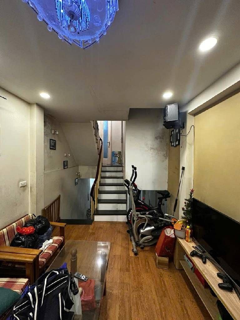 Bán nhà Thông Phong - diện tích 38.8m2 5 tầng - Mặt ngõ, sát ô tô - giá 11,9 tỷ