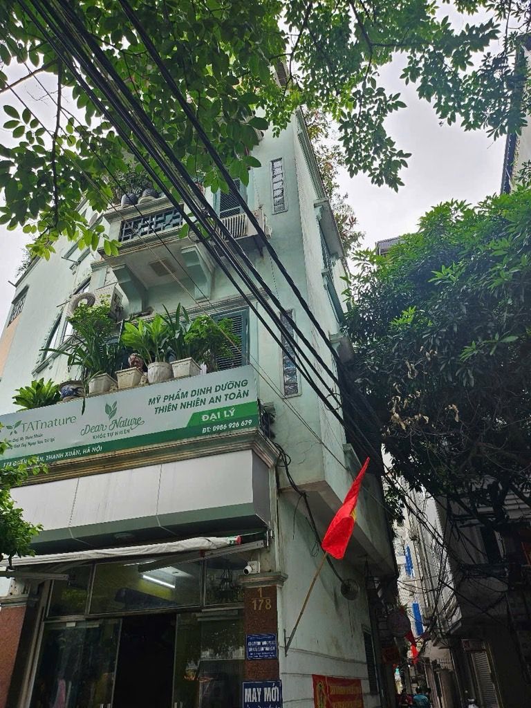 Bán nhà Quan Nhân - diện tích 40m2 5 tầng - Ô TÔ ĐỖ CỬA - giá 13 tỷ