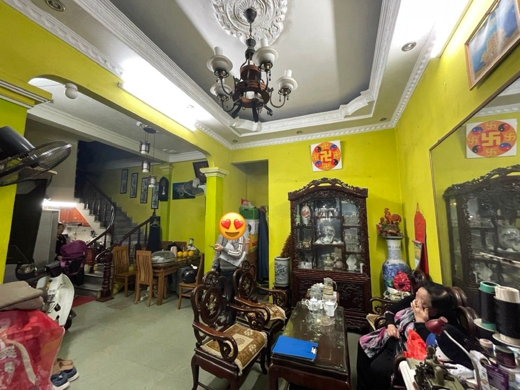 Bán nhà Quan Nhân - diện tích 40m2 5 tầng - Ô TÔ ĐỖ CỬA - giá 13 tỷ