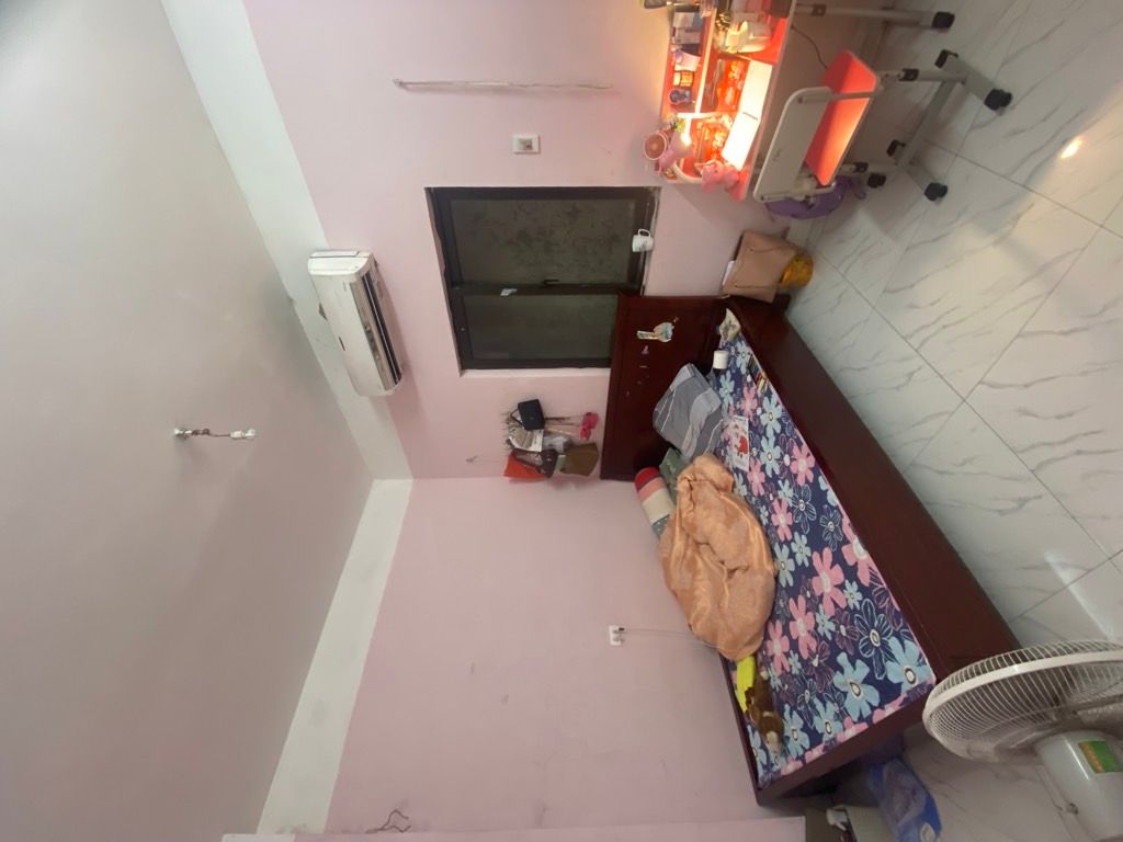 Bán nhà Hưng Phúc - diện tích 63,5m2 2 tầng - mặt ngõ ba gác - giá 5 tỷ