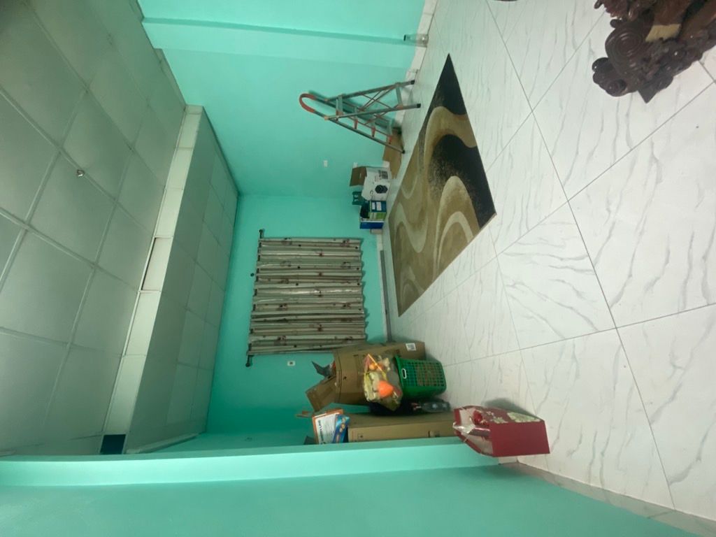 Bán nhà Hưng Phúc - diện tích 63,5m2 2 tầng - mặt ngõ ba gác - giá 5 tỷ