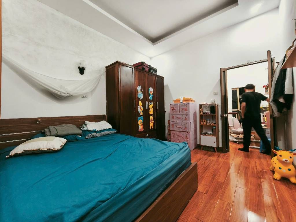 Bán nhà Định Công Hạ - diện tích 35.5m2 2 tầng - Ngõ ô tô đỗ cửa - giá 2,45 tỷ