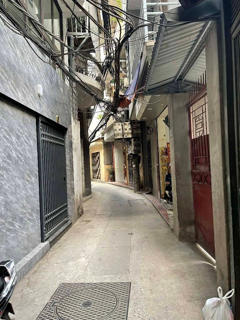 Bán nhà Nguyễn Văn Viên - diện tích 78m2 4 tầng - Lô góc, gần phố - giá 13 tỷ