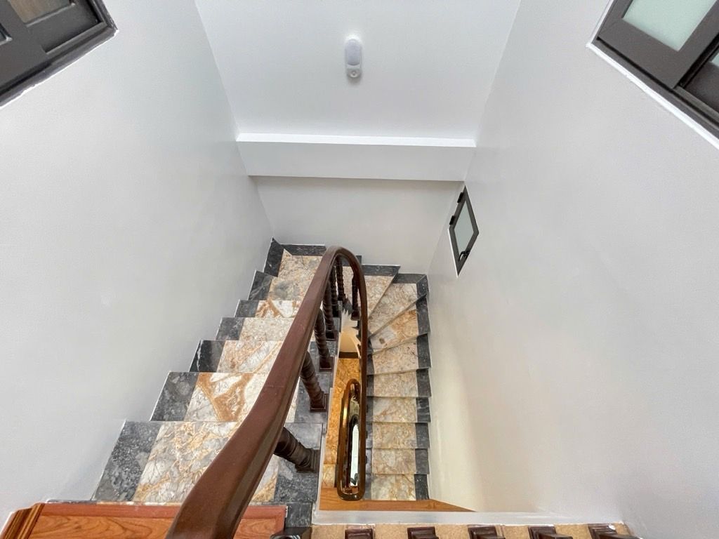 Bán nhà Hoàng Mai - diện tích 33m2 4 tầng - gần ô tô - giá 9,2 tỷ