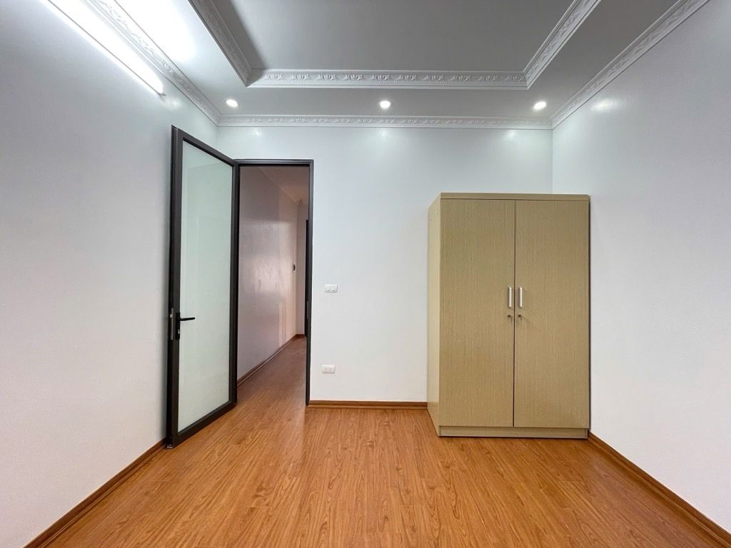 Bán nhà Hoàng Mai - diện tích 33m2 4 tầng - gần ô tô - giá 9,2 tỷ