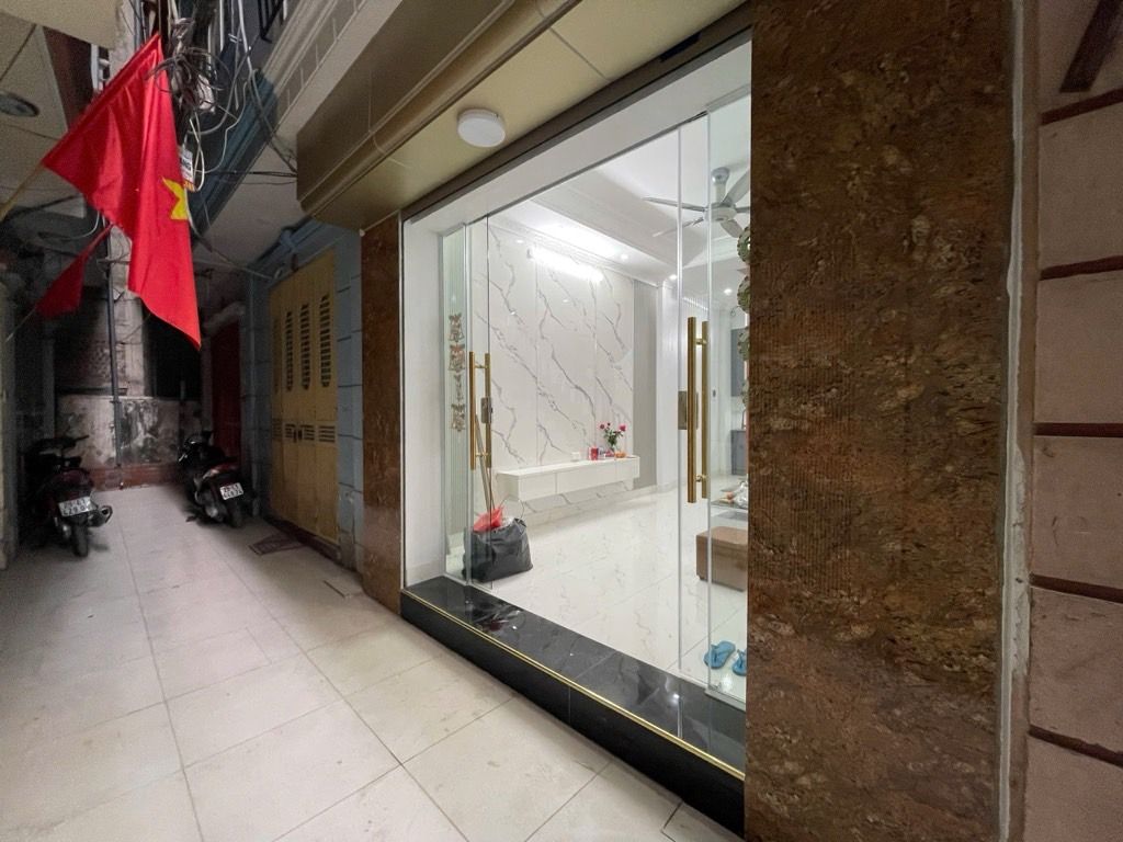 Bán nhà Hoàng Mai - diện tích 33m2 4 tầng - gần ô tô - giá 9,2 tỷ