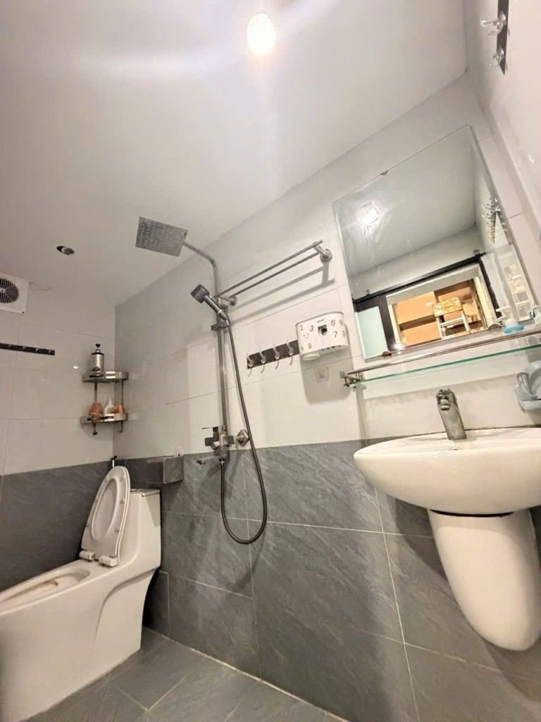 Bán nhà Huỳnh Thúc Kháng - diện tích 52m2 1 tầng - Căn góc 3 thoáng - giá 4,9 tỷ