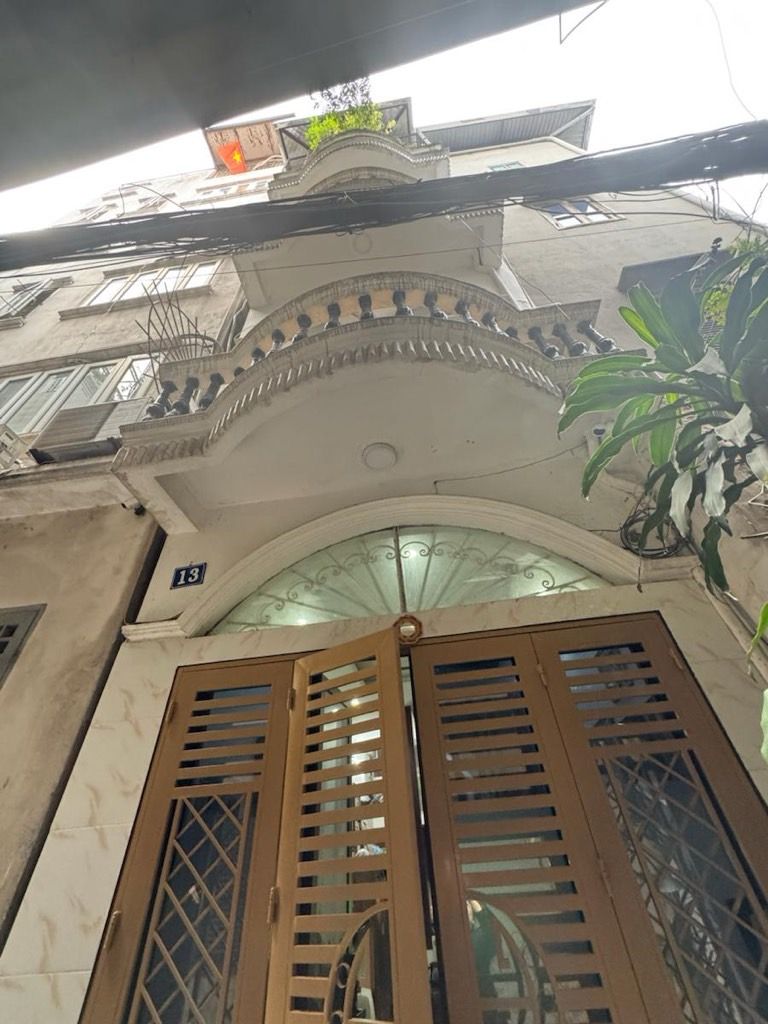 Bán nhà Thịnh Hào 2 - diện tích 29m2 4 tầng - Ngõ thông cực rộng rãi - giá 10,5 tỷ