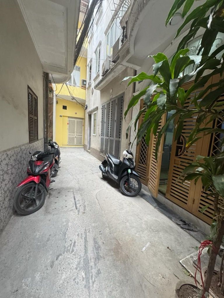 Bán nhà Thịnh Hào 2 - diện tích 29m2 4 tầng - Ngõ thông cực rộng rãi - giá 10,5 tỷ