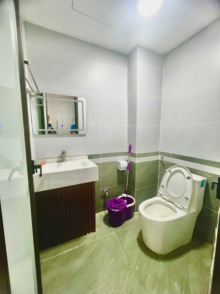 Bán nhà Tân Mai - diện tích 30m2 5 tầng - Ngõ thông - giá 7,5 tỷ