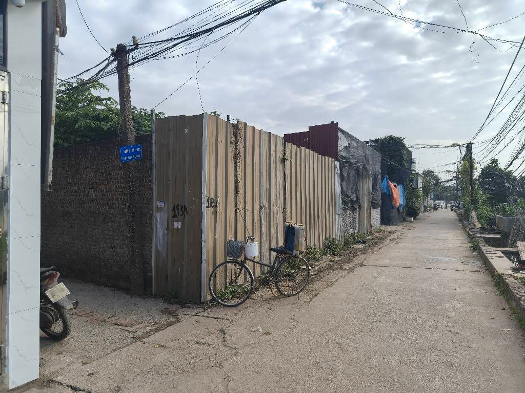 Bán nhà Thúy Lĩnh - diện tích 43m2 1 tầng - ô tô vào nhà thoải mái - giá 2 tỷ