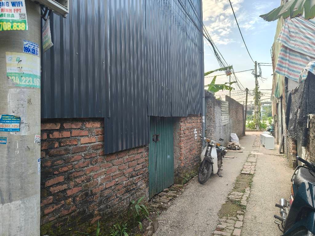 Bán nhà Thúy Lĩnh - diện tích 43m2 1 tầng - ô tô vào nhà thoải mái - giá 2 tỷ