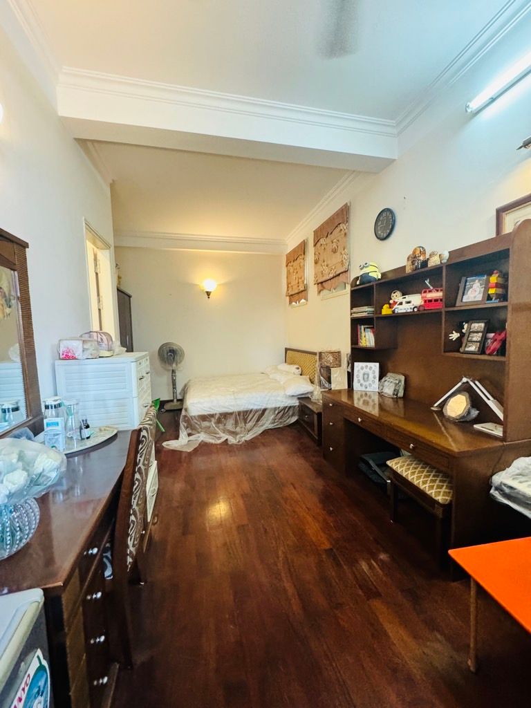 Bán nhà Nguyễn Lương Bằng - diện tích 65m2 4 tầng - Lô góc, ô tô đỗ cổng - giá 12,1 tỷ