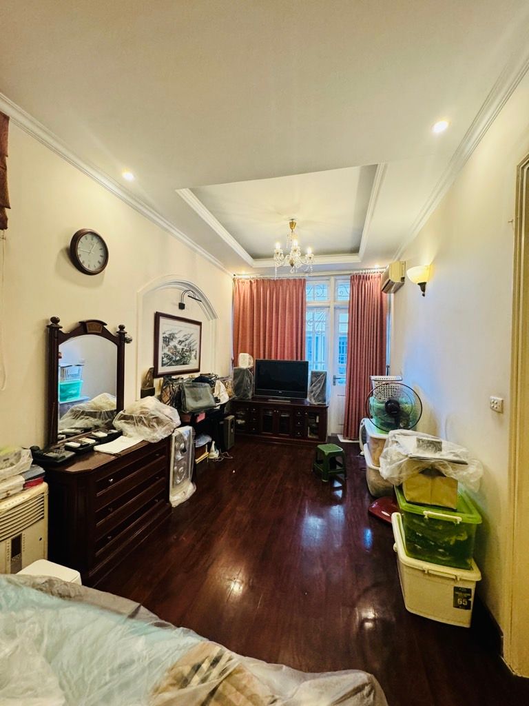 Bán nhà Nguyễn Lương Bằng - diện tích 65m2 4 tầng - Lô góc, ô tô đỗ cổng - giá 12,1 tỷ