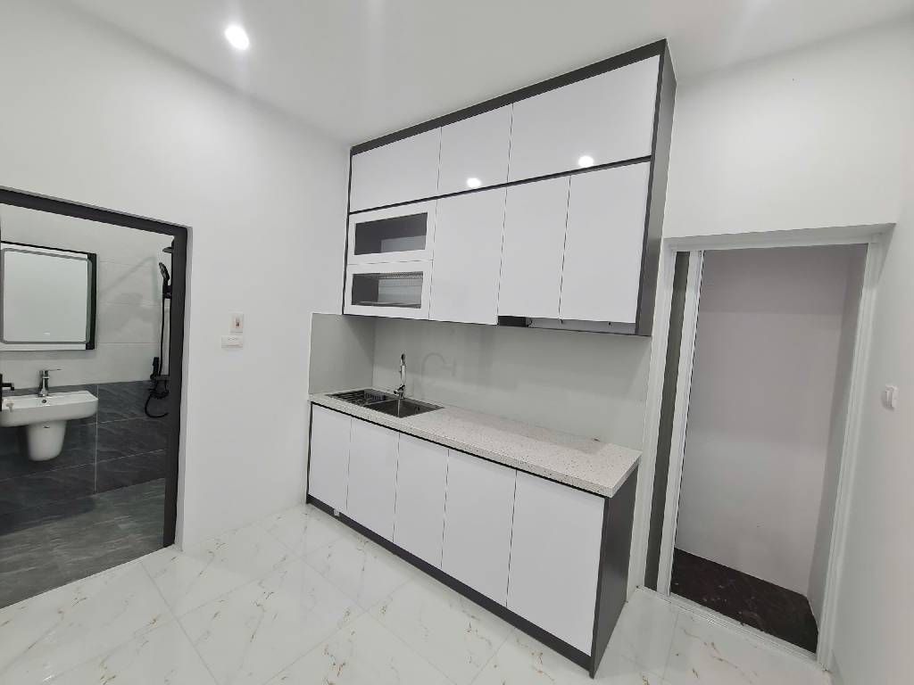 Bán nhà Định Công Thượng - diện tích 64m2 2 tầng - Căn hộ tập thể VIP - giá 3,8 tỷ