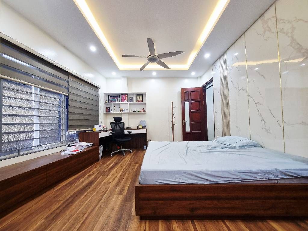 Bán nhà Trần Khát Chân - diện tích 45m2 4 tầng - ô tô đỗ cửa - giá 6,8 tỷ