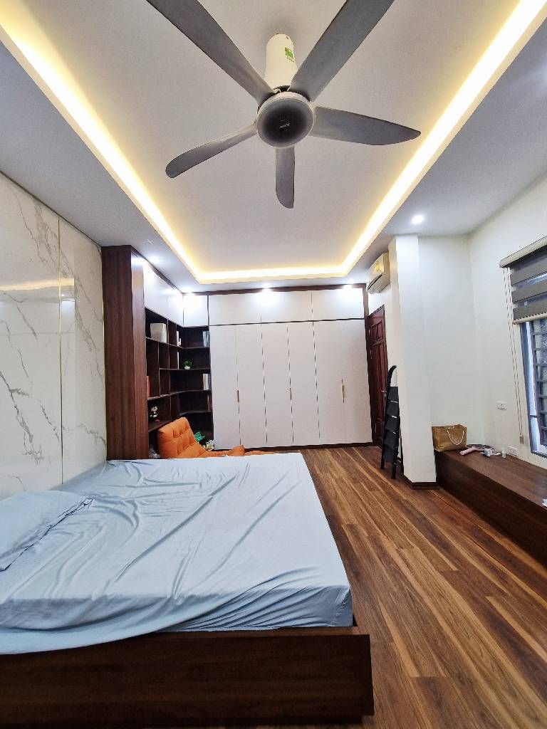 Bán nhà Trần Khát Chân - diện tích 45m2 4 tầng - ô tô đỗ cửa - giá 6,8 tỷ