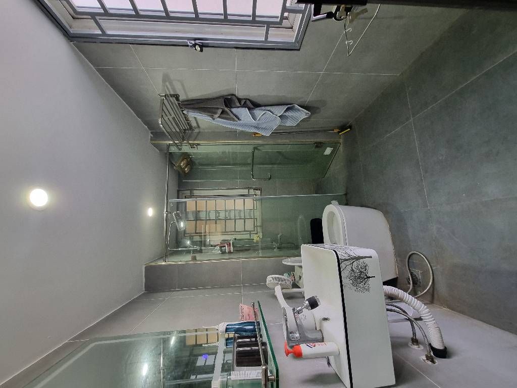 Bán nhà Trần Khát Chân - diện tích 45m2 4 tầng - ô tô đỗ cửa - giá 6,8 tỷ