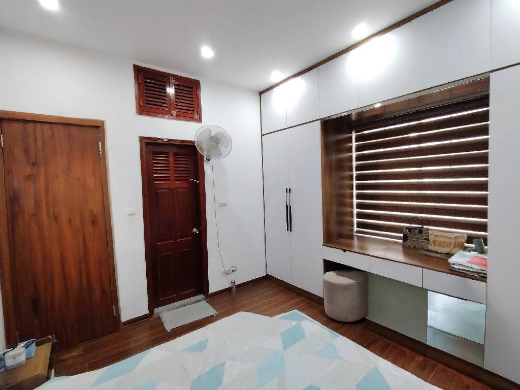 Bán nhà Nguyễn Hữu Thọ - diện tích 124.1m2 4 tầng - Lô góc - giá 10,5 tỷ