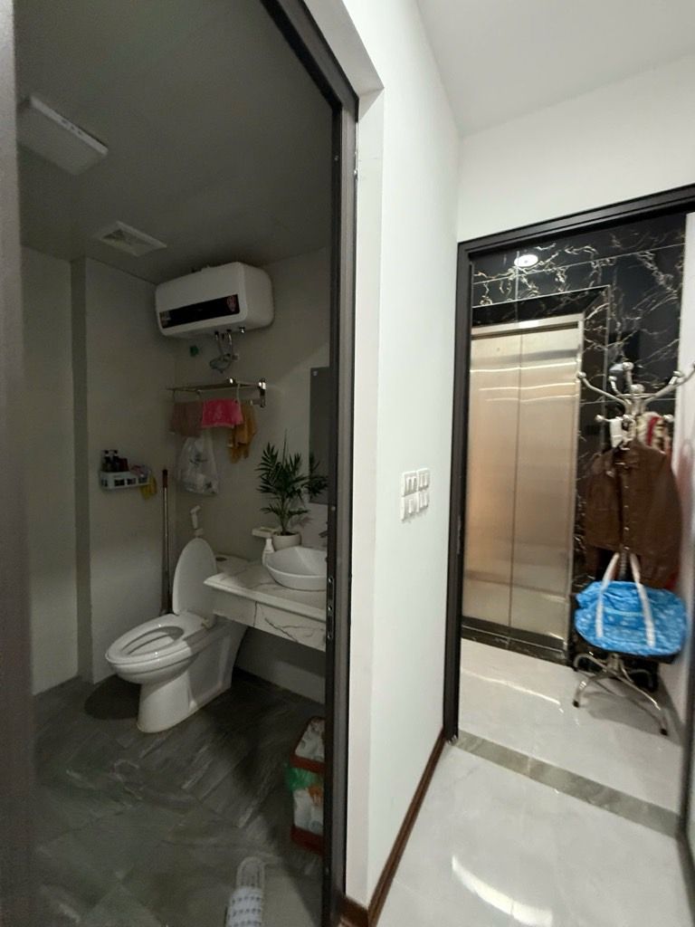 Bán nhà Kim Ngưu - diện tích 35m2 5 tầng - LÔ GÓC THANG MÁY - giá 14 tỷ