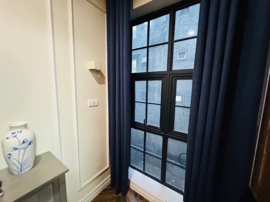 Bán nhà Lê Trọng Tấn - diện tích 92m2 1 tầng - Chung cư 5 tầng - giá 9,8 tỷ