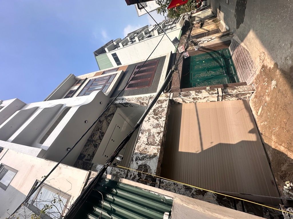 Bán nhà Nguyễn Văn Cừ 46,6m2 x 7 tầng, Q. Long Biên – Giá 18,5 tỷ