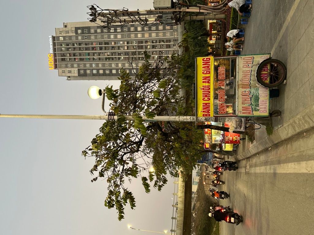 Bán nhà Nguyễn Khoái - diện tích 32m2 4 tầng - Mặt phố, kinh doanh tốt - giá 8,55 tỷ