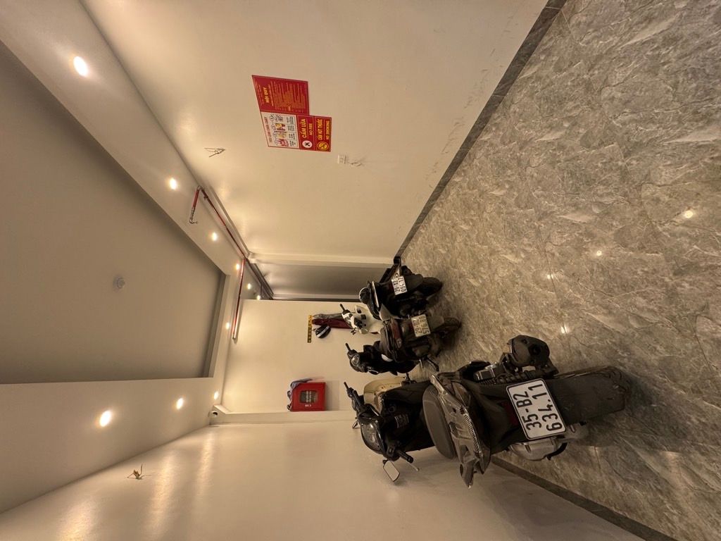 Bán nhà Tam Khương - diện tích 38m2 6 tầng - ô tô tránh - giá 15 tỷ