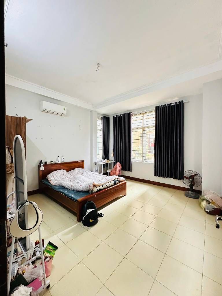 Bán nhà Văn Chương - diện tích 29m2 4 tầng - Lô góc - giá 12,6 tỷ