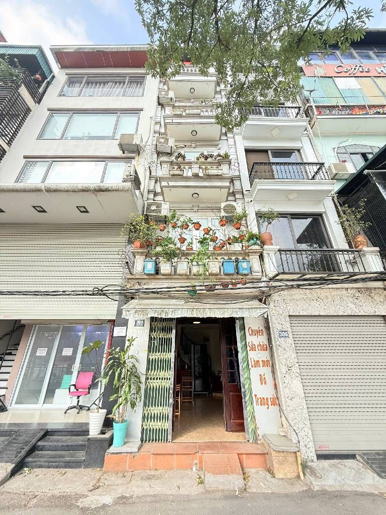 Bán nhà Mai Anh Tuấn - diện tích 16m2 5 tầng - ô tô tránh - giá 15,35 tỷ