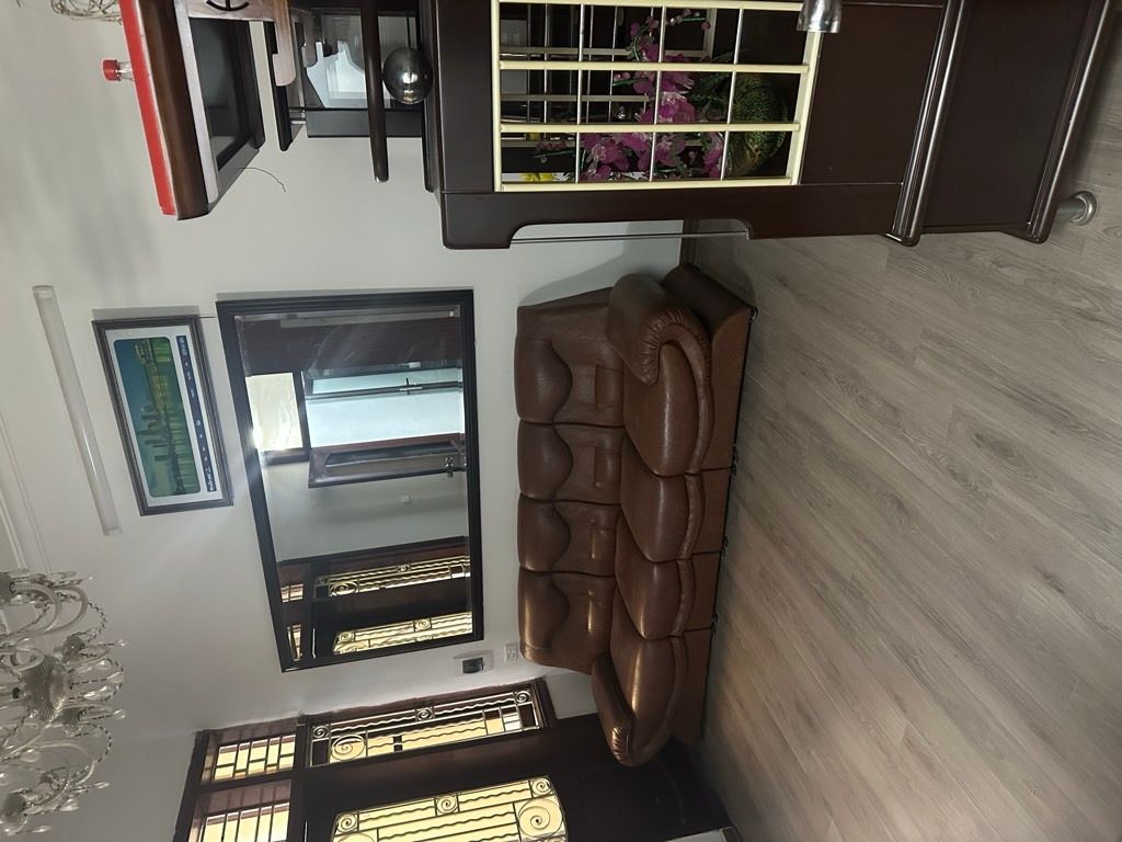 Bán nhà Đỗ Thuận - diện tích 32m2 5 tầng - GẦN Ô TÔ - NGÕ THÔNG - NHÀ ĐẸP - giá 7,5 tỷ