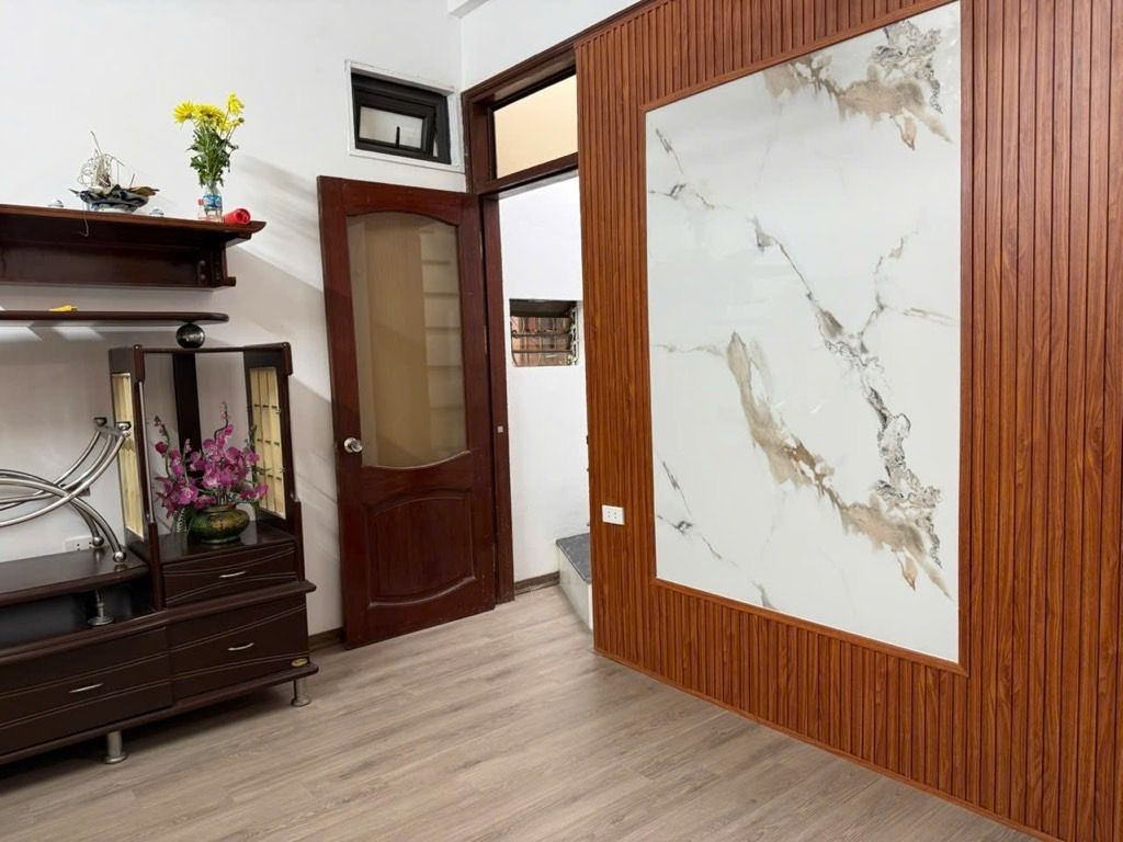 Bán nhà Đỗ Thuận - diện tích 32m2 5 tầng - GẦN Ô TÔ - NGÕ THÔNG - NHÀ ĐẸP - giá 7,5 tỷ