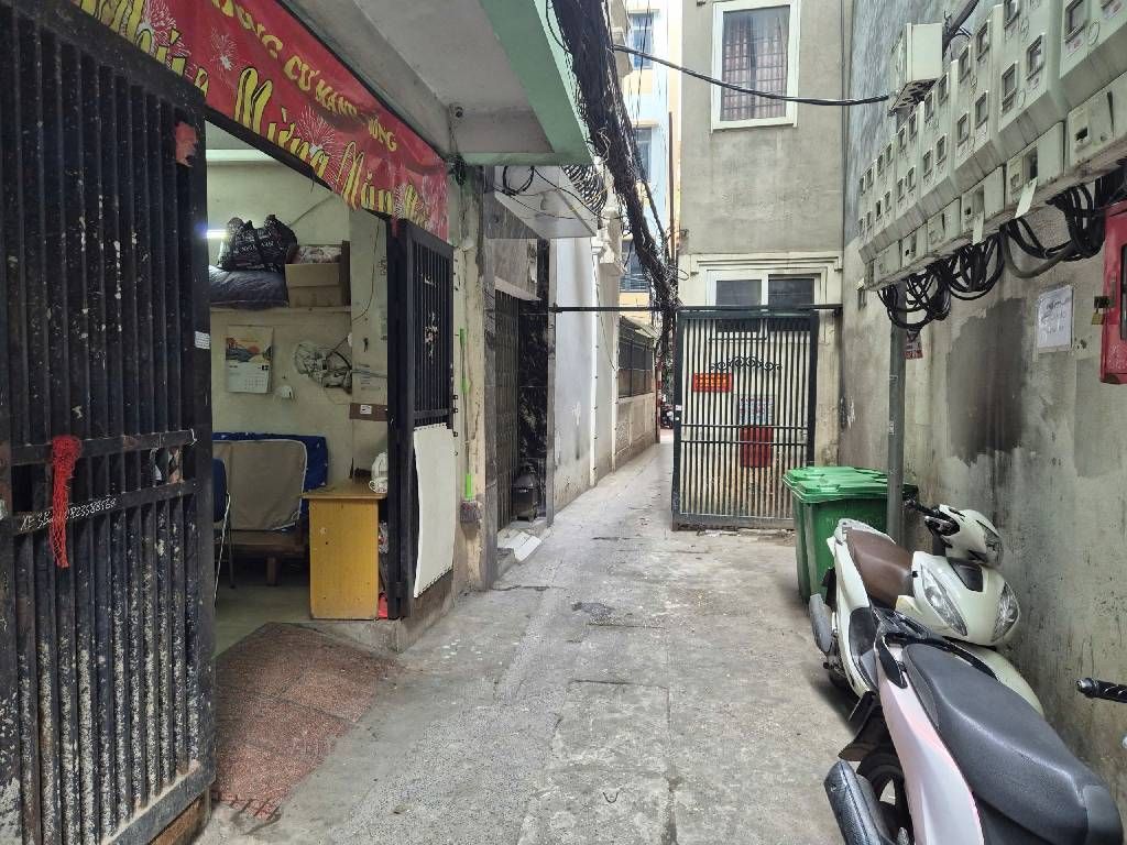 Bán nhà Khương Đình - diện tích 44m2 6 tầng - CỰC HIẾM! CĂN HỘ 2 NGỦ TRUNG TÂM KHƯƠNG ĐÌNH - FULL NỘI THẤT - SÂN CHUNG RỘNG THOÁNG - giá 2,2 tỷ