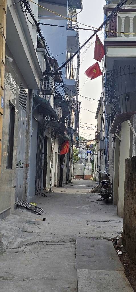 Bán nhà Lĩnh Nam - diện tích 45m2 6 tầng - Thang máy - giá 12,5 tỷ