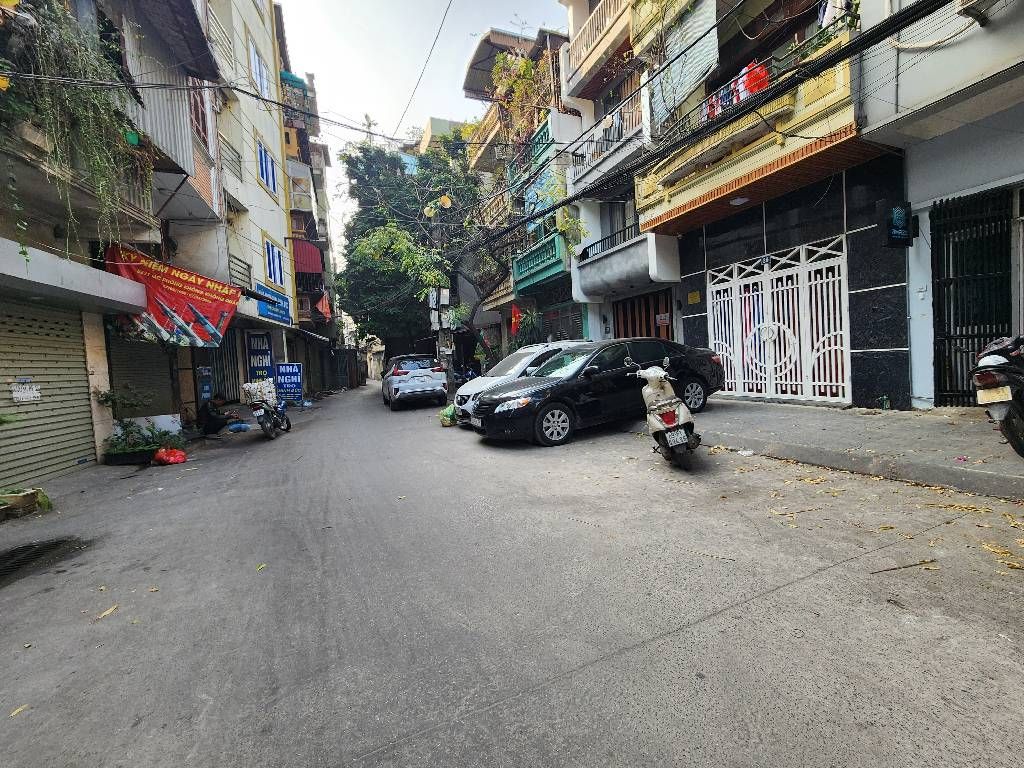 Bán nhà Phố 8/3 - diện tích 52.7m2 4 tầng - LÔ GÓC - VỈA HÈ - Ô TÔ TRÁNH - giá 16,5 tỷ