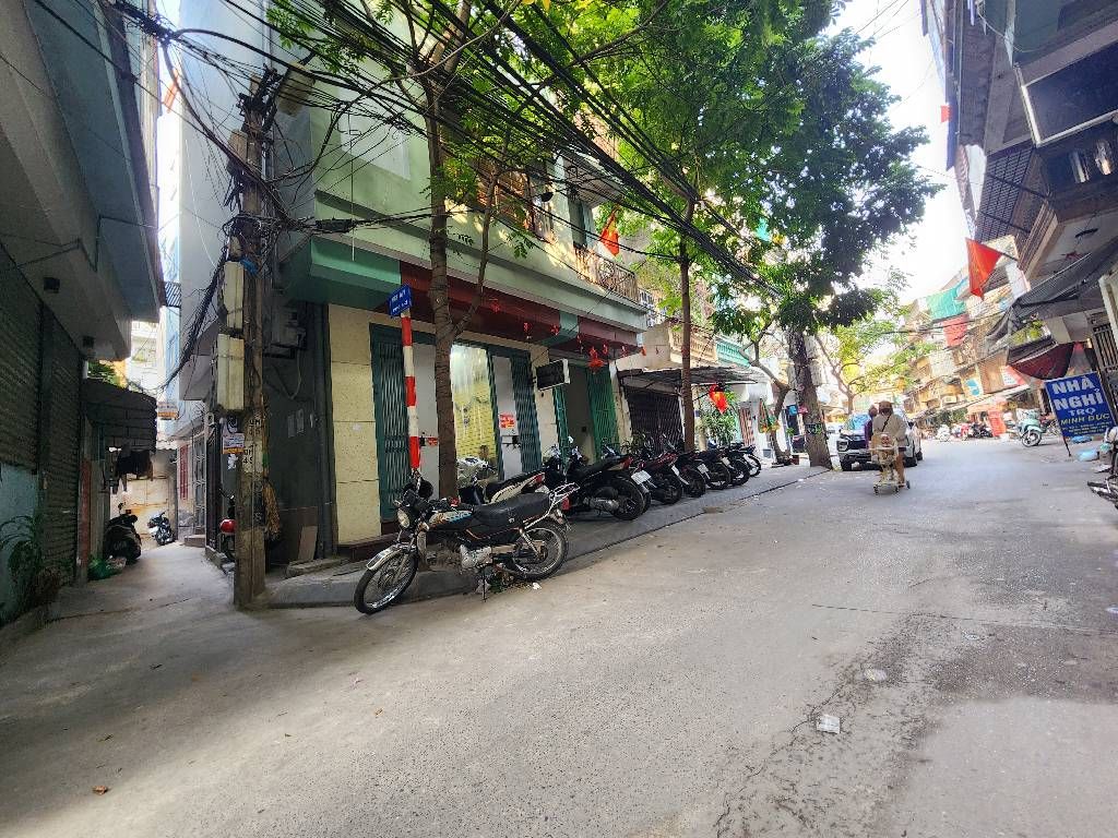 Bán nhà Phố 8/3 - diện tích 52.7m2 4 tầng - LÔ GÓC - VỈA HÈ - Ô TÔ TRÁNH - giá 16,5 tỷ