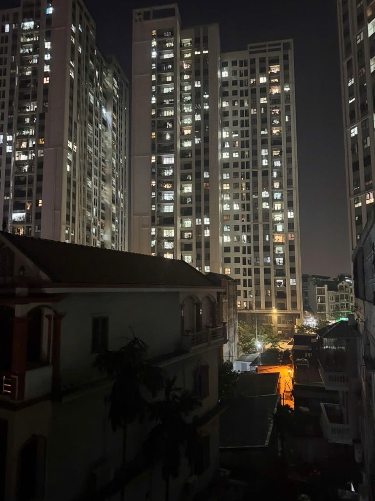 Bán nhà Hoàng Mai - diện tích 26m2 5 tầng - ô tô đỗ cổng - giá 8,5 tỷ