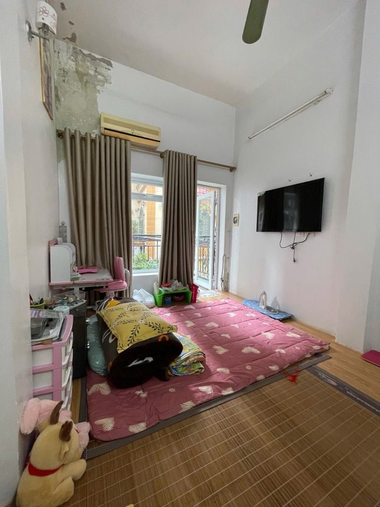 Bán nhà Yên Lạc - diện tích 23m2 3 tầng - Mặt ngõ - giá 8,3 tỷ