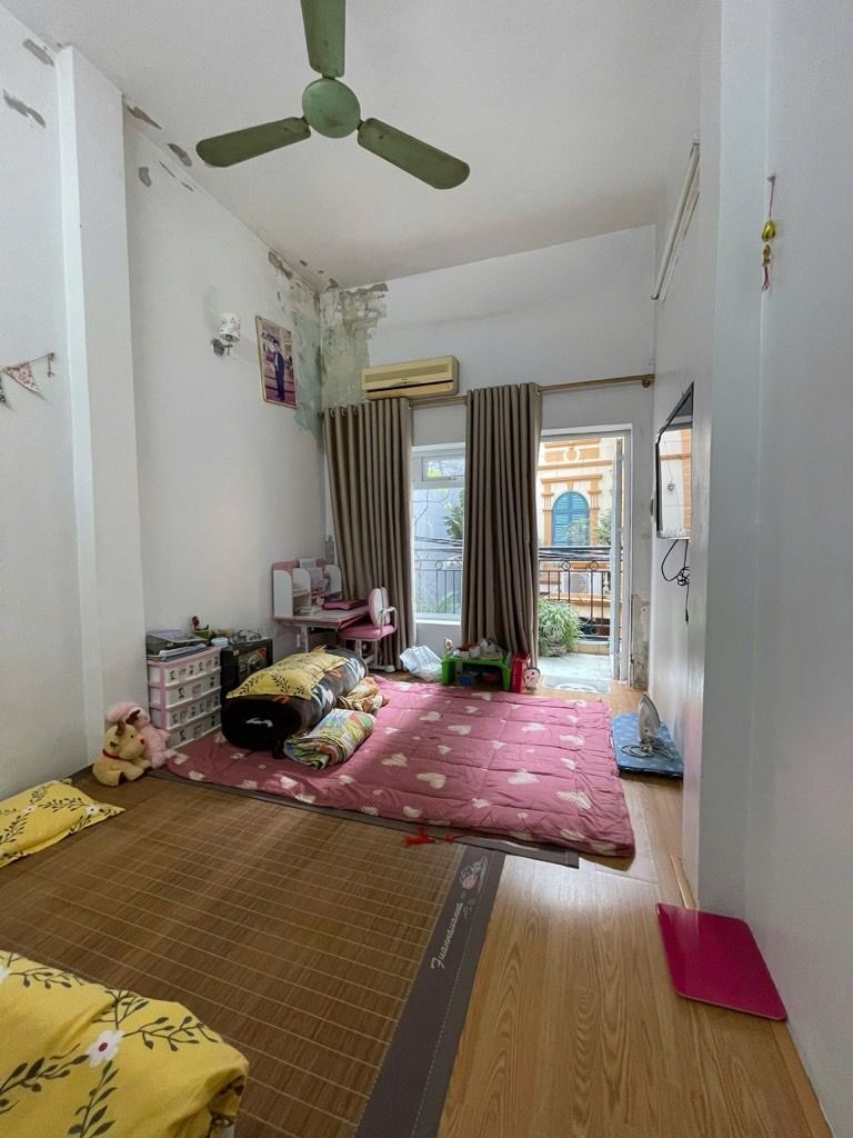 Bán nhà Yên Lạc - diện tích 23m2 3 tầng - Mặt ngõ - giá 8,3 tỷ