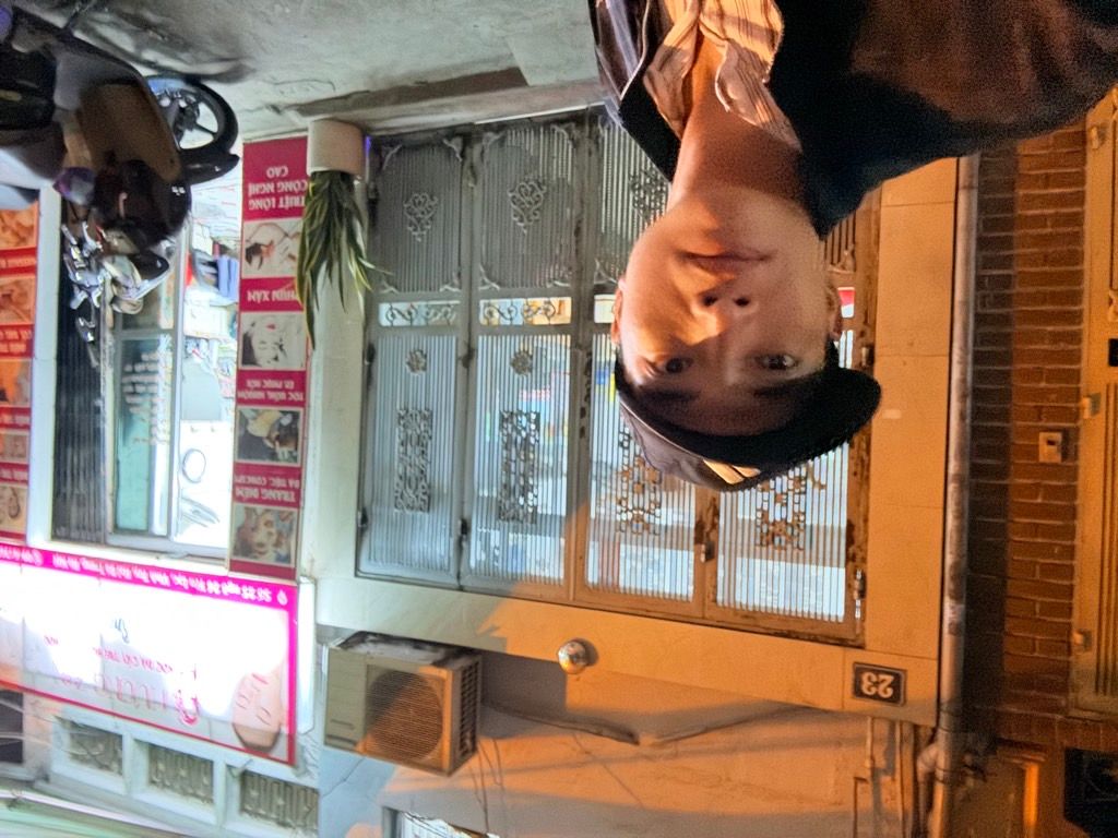 Bán nhà Yên Lạc - diện tích 23m2 3 tầng - Mặt ngõ - giá 8,3 tỷ