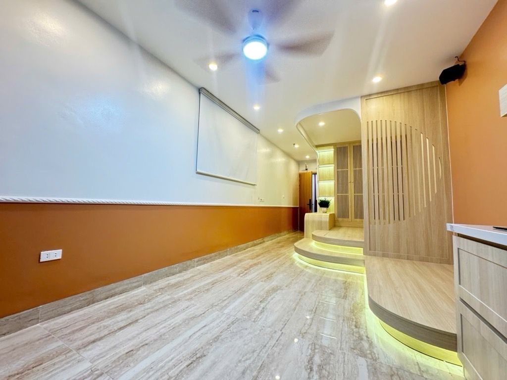 Bán nhà Tây Sơn - diện tích 35m2 6 tầng - Thang máy, cho thuê căn hộ dịch vụ - giá 11,6 tỷ