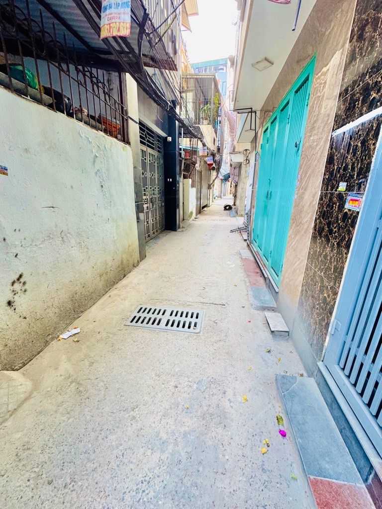 Bán nhà Lĩnh Nam - diện tích 65m2 3 tầng - Hiếm hiếm - giá 7,0 tỷ